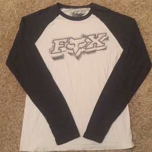 Fox Tops - Fox long sleeve. M (fits like L) Fox Tops - Fox long sleeve. M (fits like L)